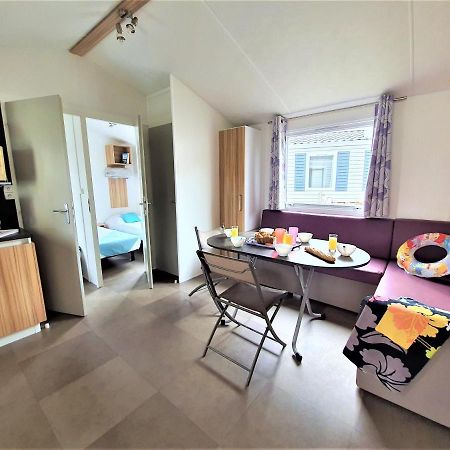 ホテル Camping Le Clos Des Pins サンティレール・ド・リエ エクステリア 写真